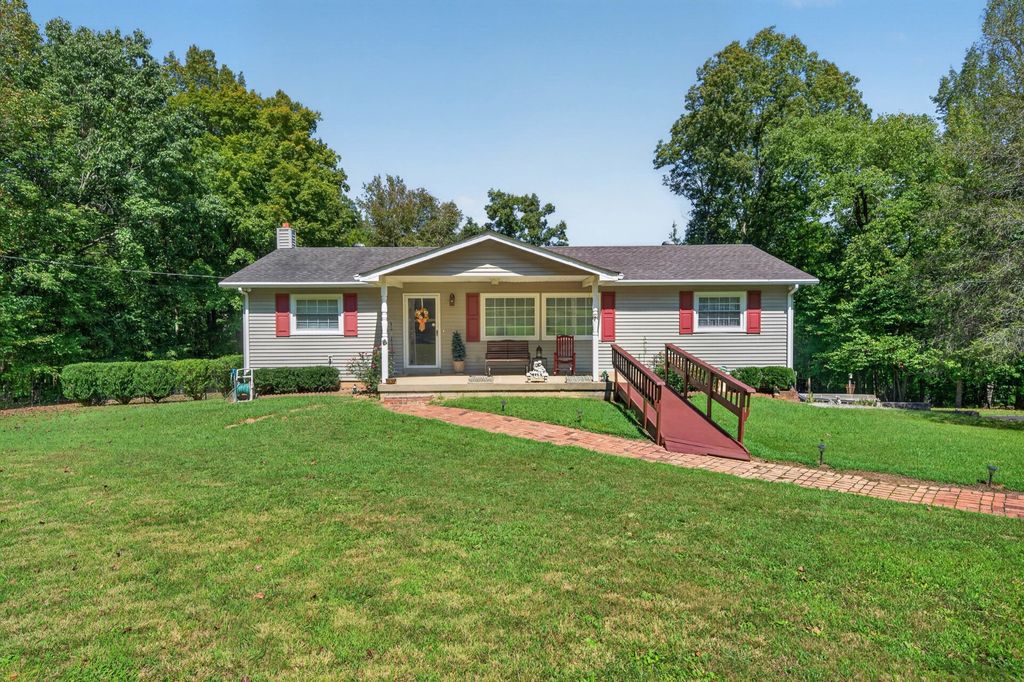 5440 Highway 49 W, Vanleer