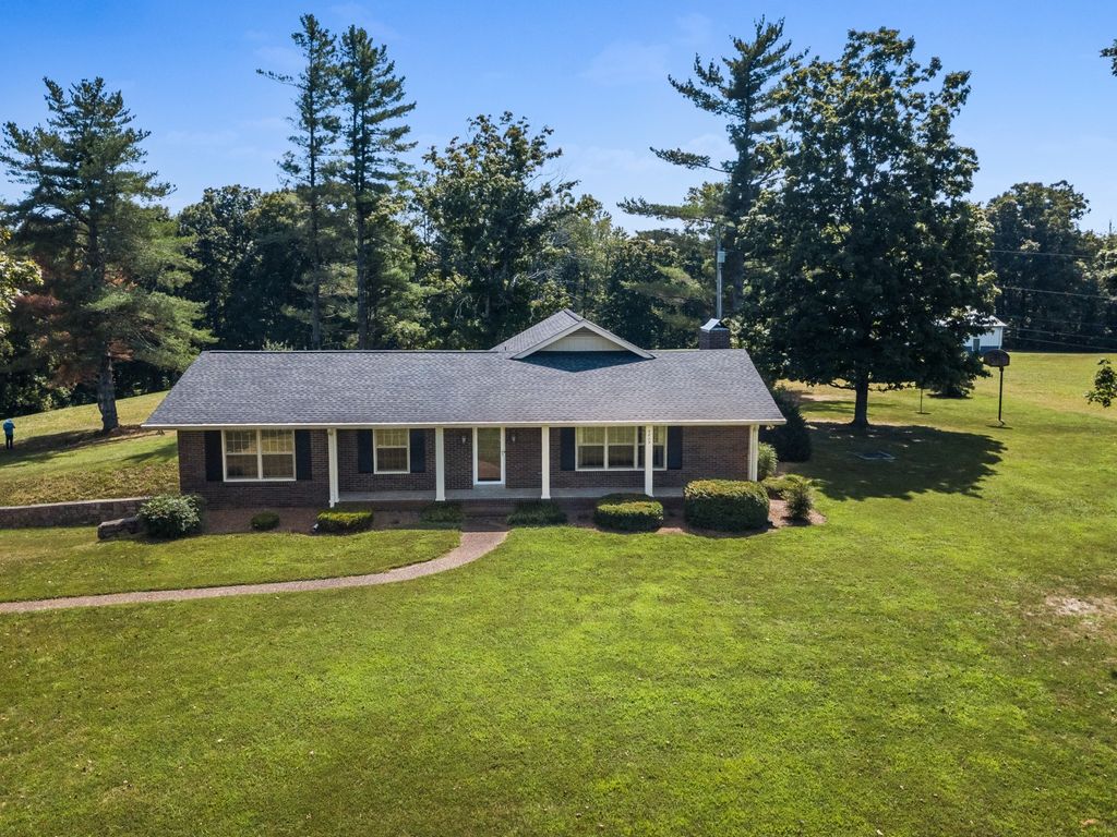 4809 Albert Fentress Rd, Greenbrier