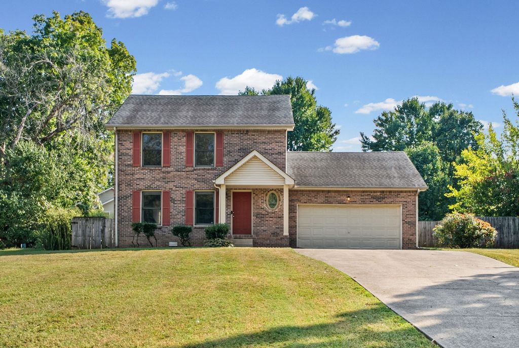 1706 Hazelwood Rd, Clarksville