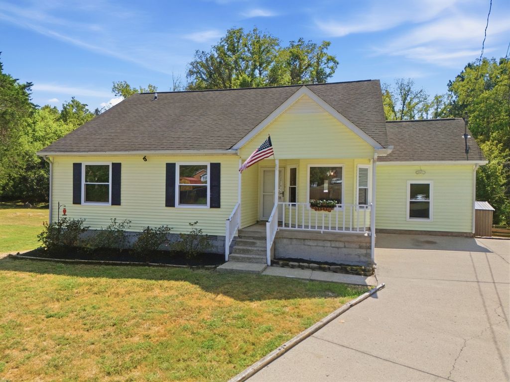 509 Pine View Ct, Hermitage