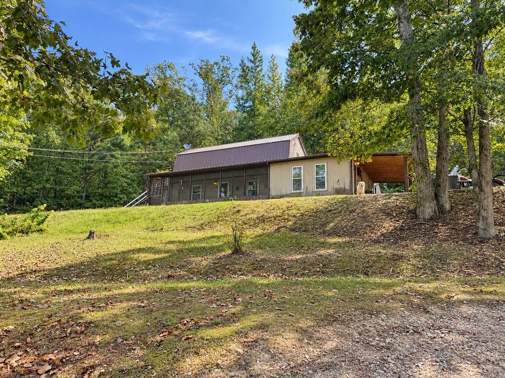 2060 Deer Creek Rd, Linden