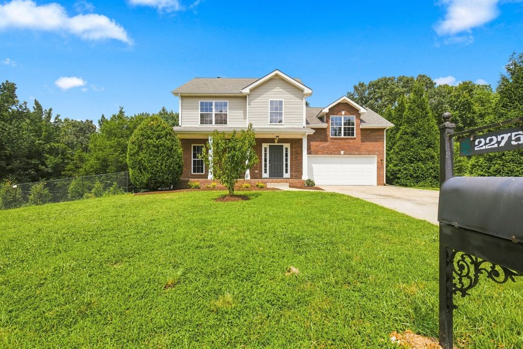 2275 Yeager Dr, Clarksville