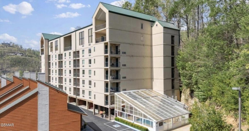 413 Baskins Creek Road 501, Gatlinburg