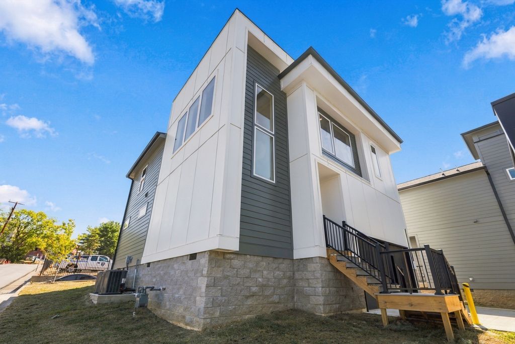 1132b 38th Ave N, Nashville
