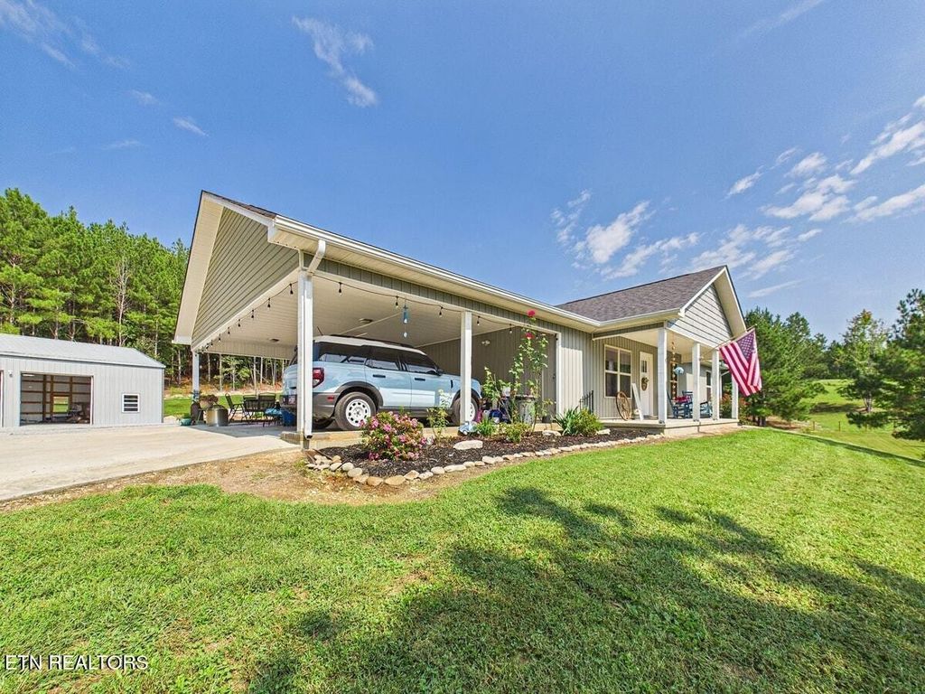 395 Sunny View Rd, Dayton