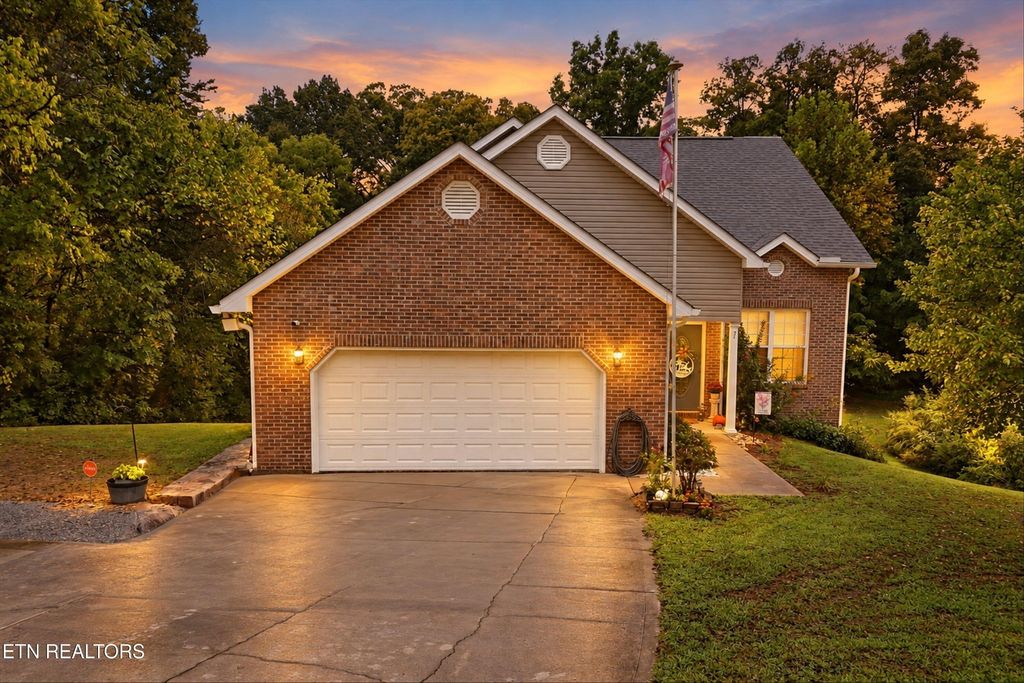 617 Kimberlin Heights Rd, Knoxville