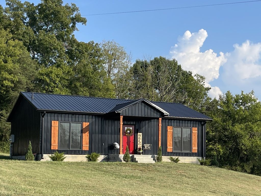 8465 Hartsville Pike, Lebanon