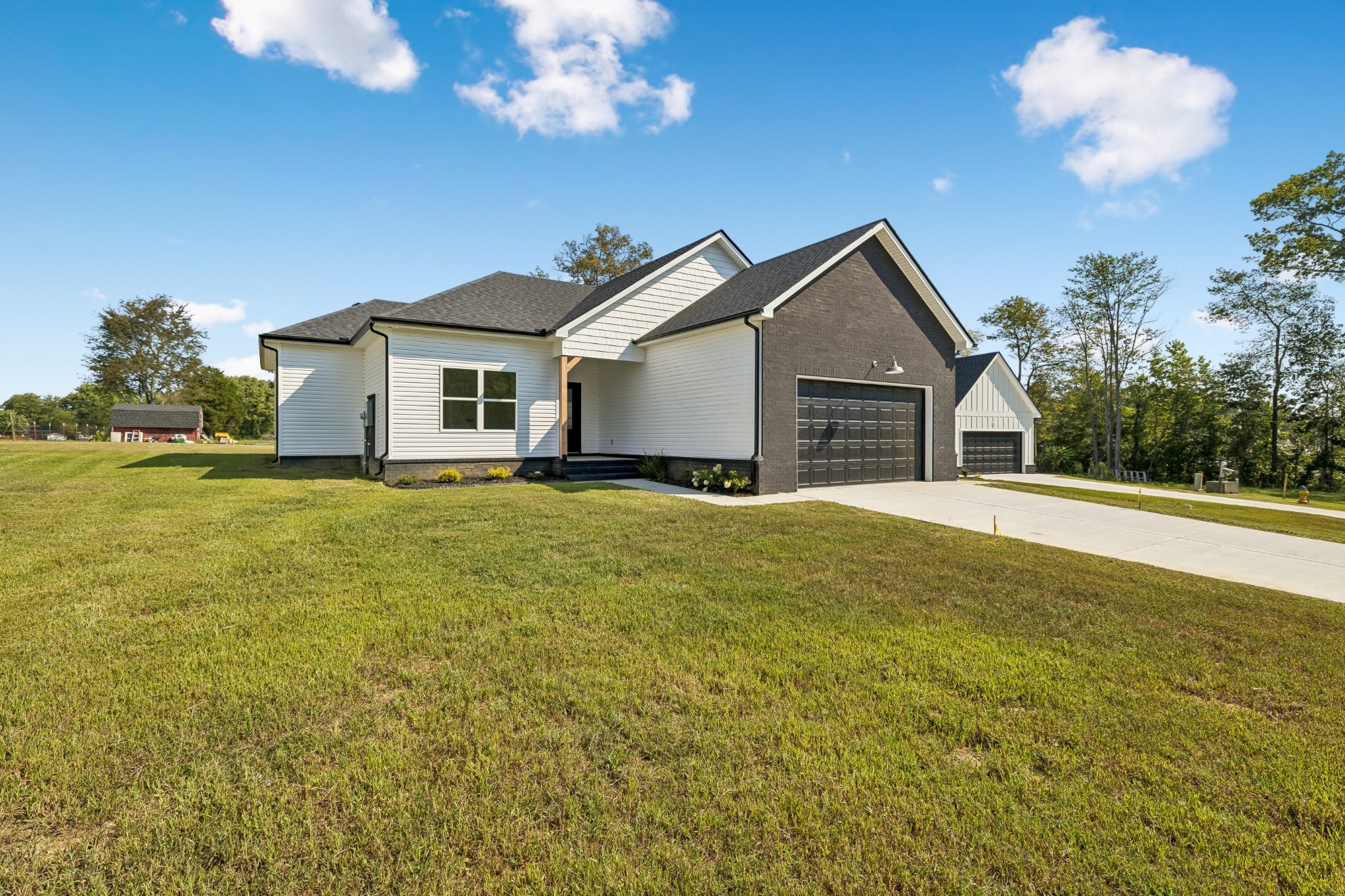Photo of Listing #3597863