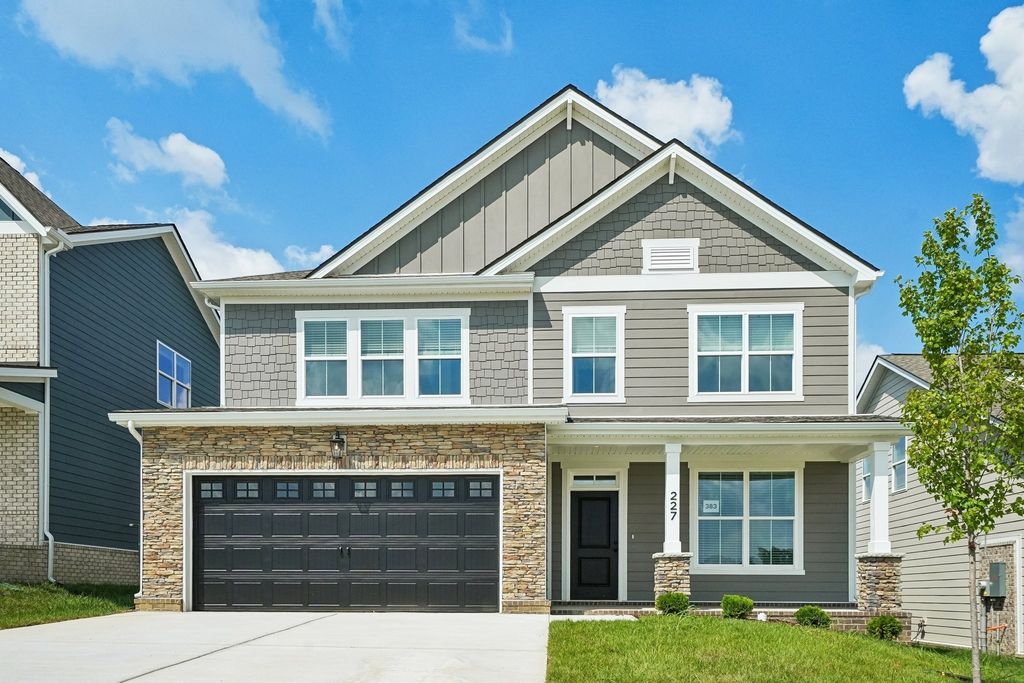227 Jasmine Way, La Vergne