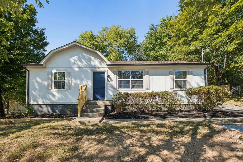 101 Robert Yoest Dr, Antioch