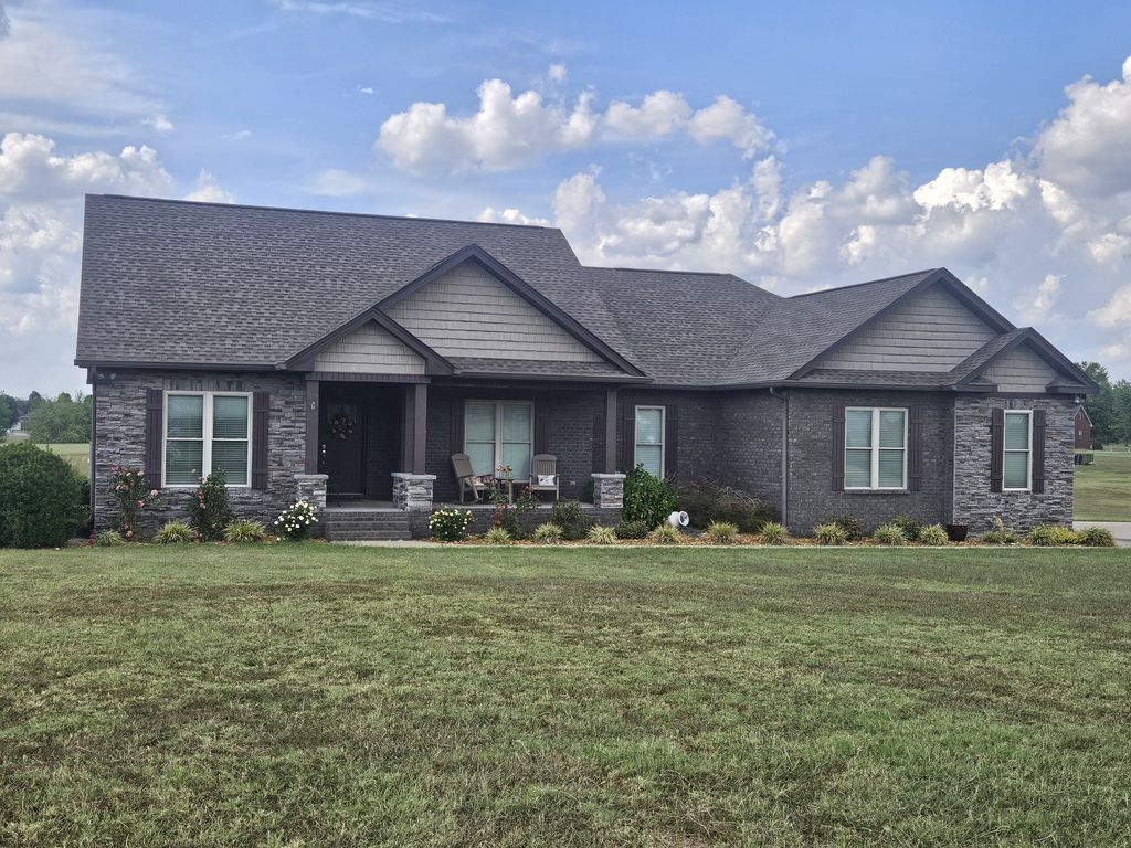 176 Arlis Gene Cir, Lafayette