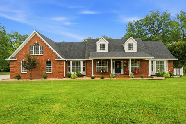 318 Walnut Ct, White House