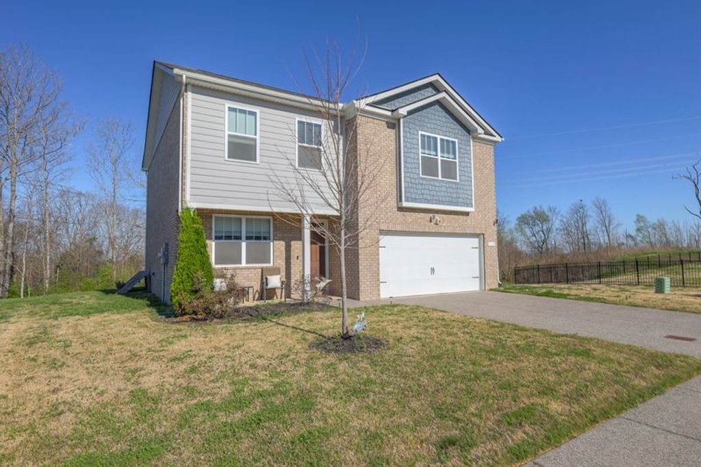 2200 Stonemeade Dr, Spring Hill