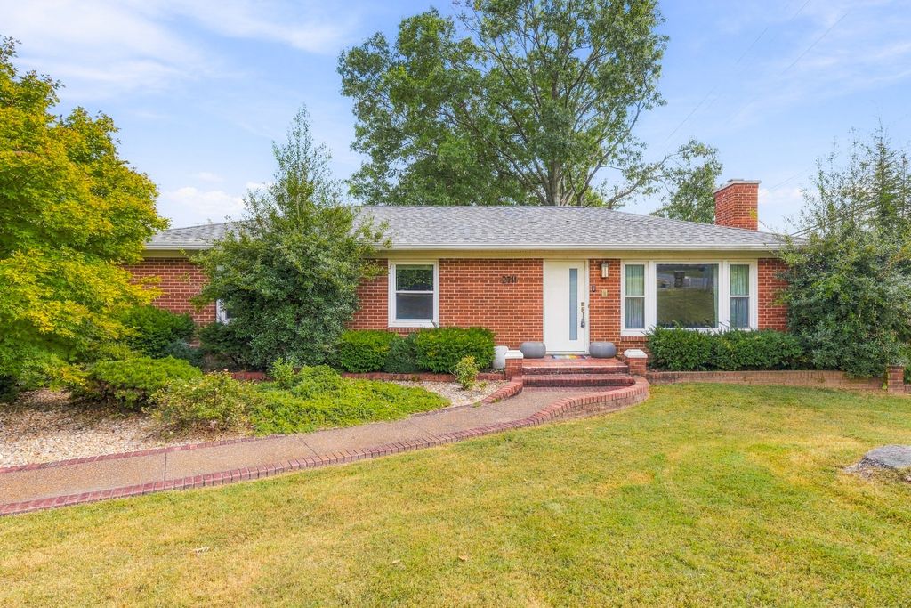 2711 Noonan Dr, Nashville