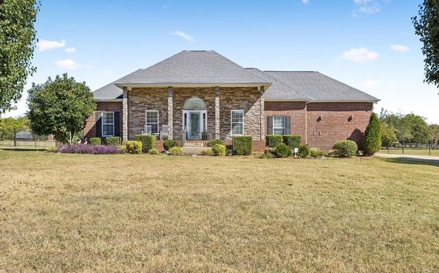 223 Mercedes Dr, Smyrna