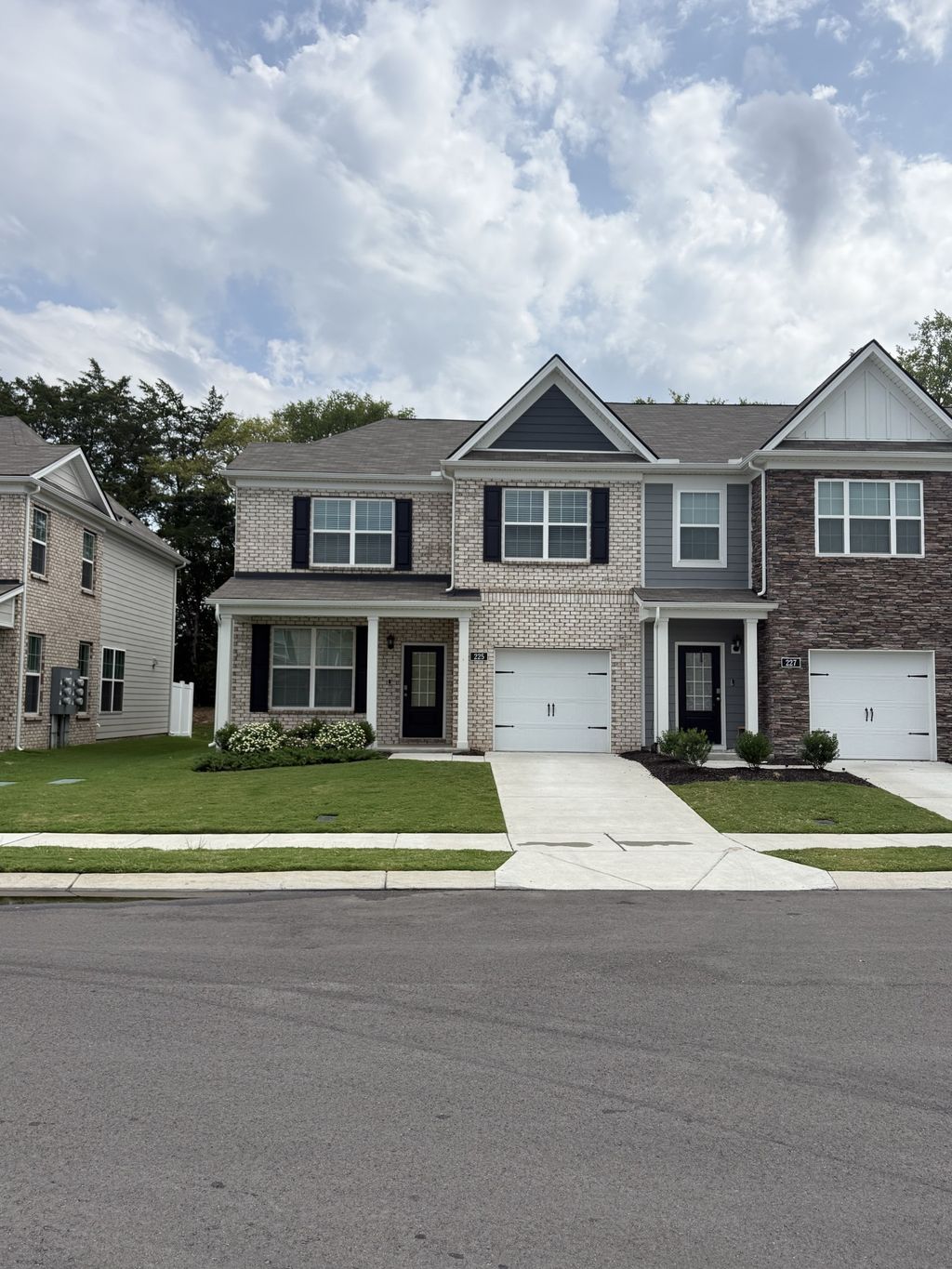 225 Hazel Ln, Lebanon