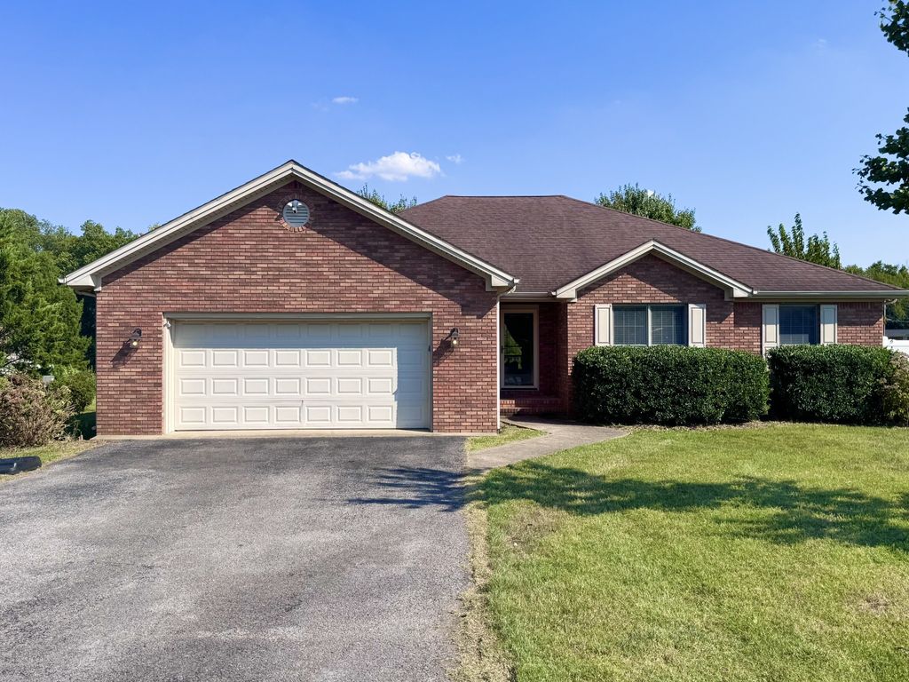 614 Ashbury Cir, Hopkinsville