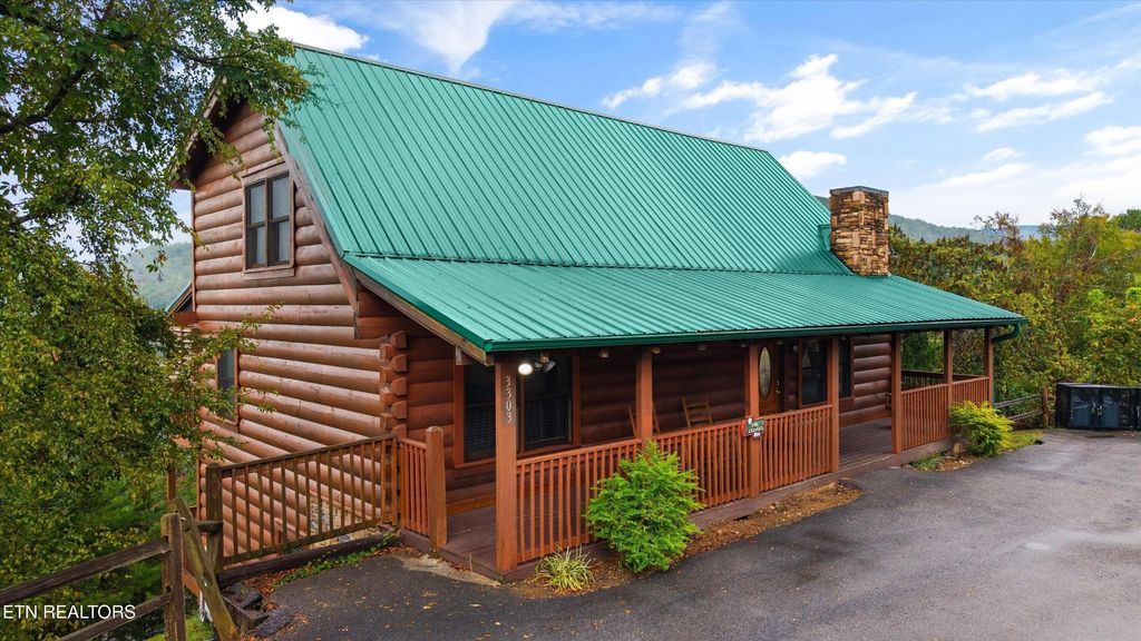 3303 Kestrel Way, Pigeon Forge