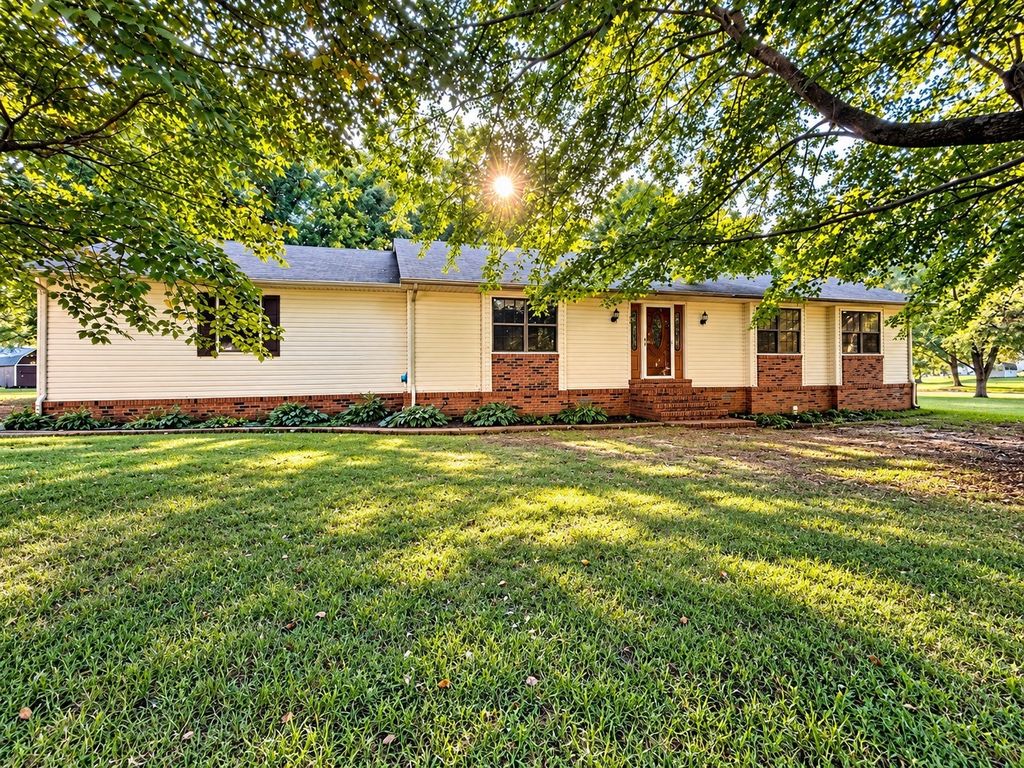 136 Aubrey Ave, Mc Kenzie