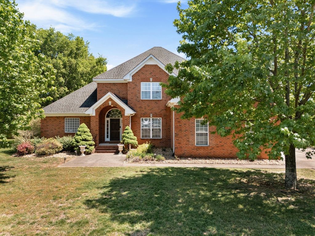 2240 Westwood Dr N, Murfreesboro