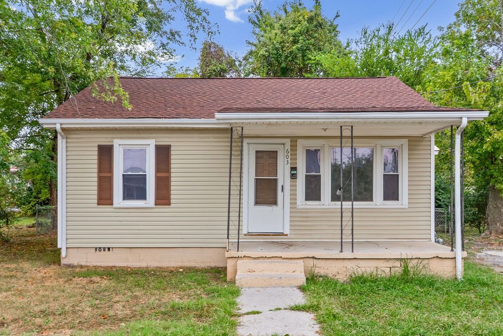 603 Glass Ln, Hopkinsville