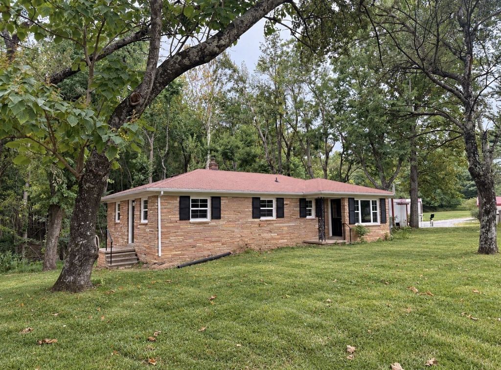 1351 Siloam Church Rd, Westmoreland