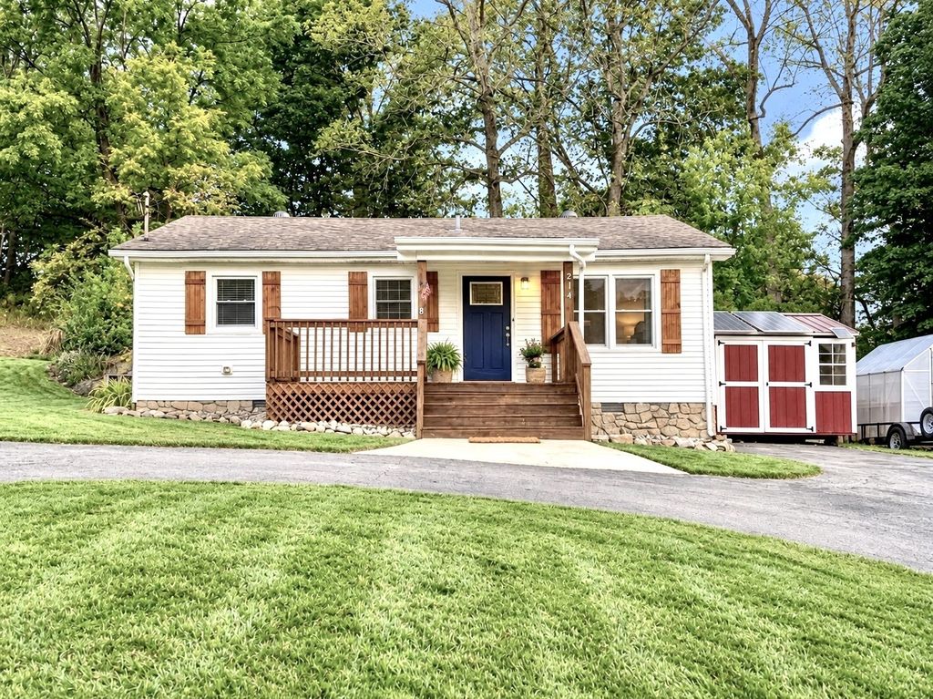 214 Hillside Ter, Hopkinsville