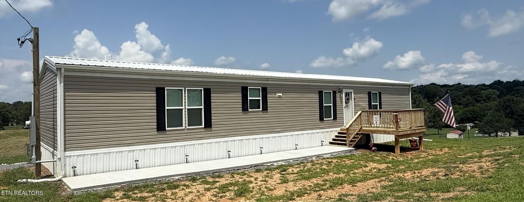 489 County Road 500, Englewood