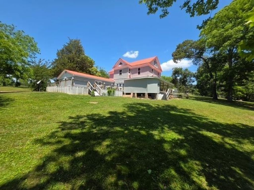 141 Leslie Drive, Harriman
