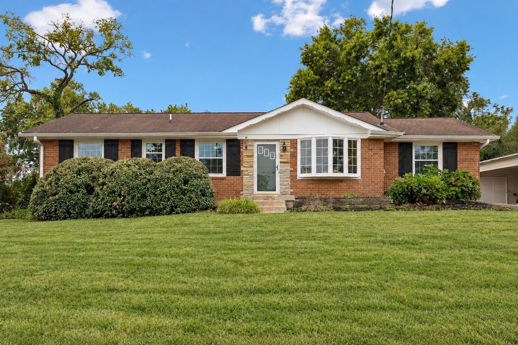 1996 Upland Dr, Nashville