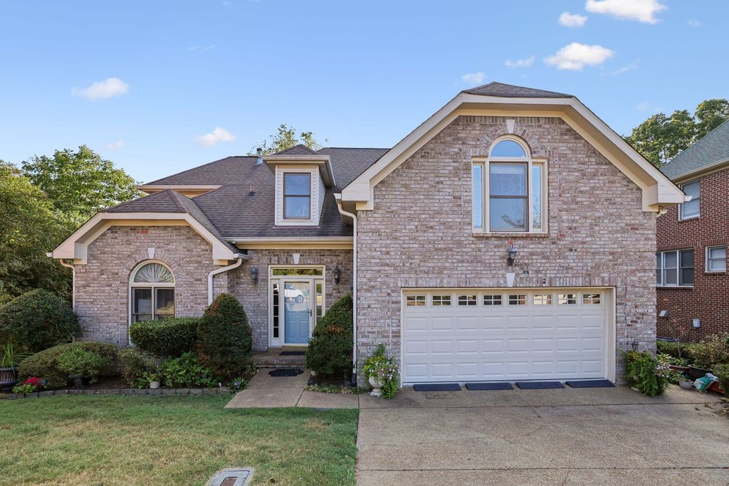 5176 Bay Overlook Dr, Hermitage