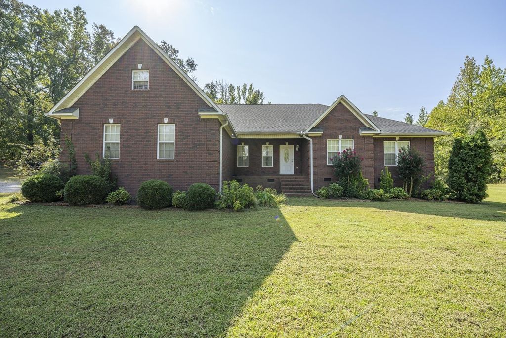 275 Branch Estate Ln, Savannah