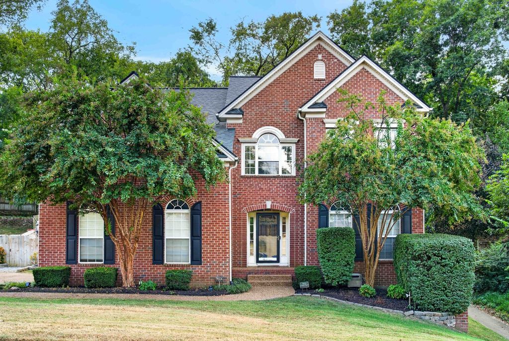 109 Windham Dr, Hendersonville