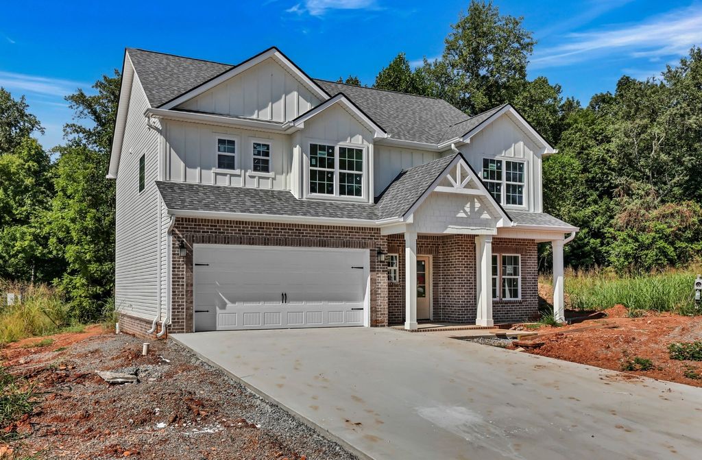 506 Danica Dr, Clarksville