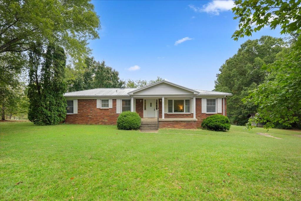 1125 Timber Ridge Road, Charlotte