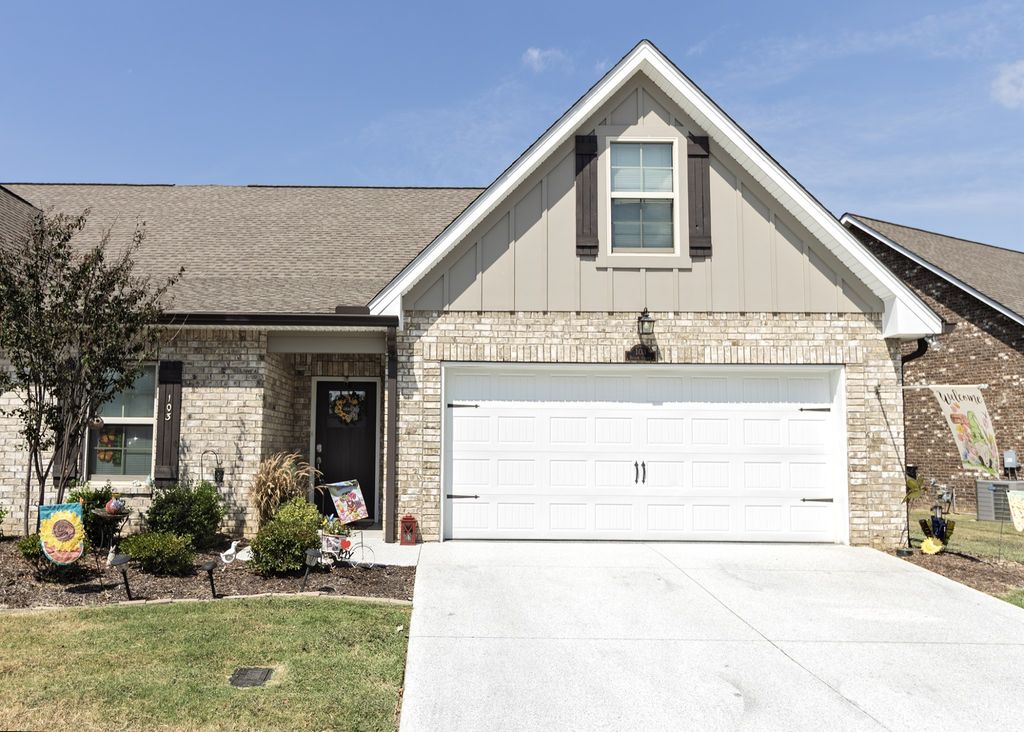 103 Brook Ct, White House