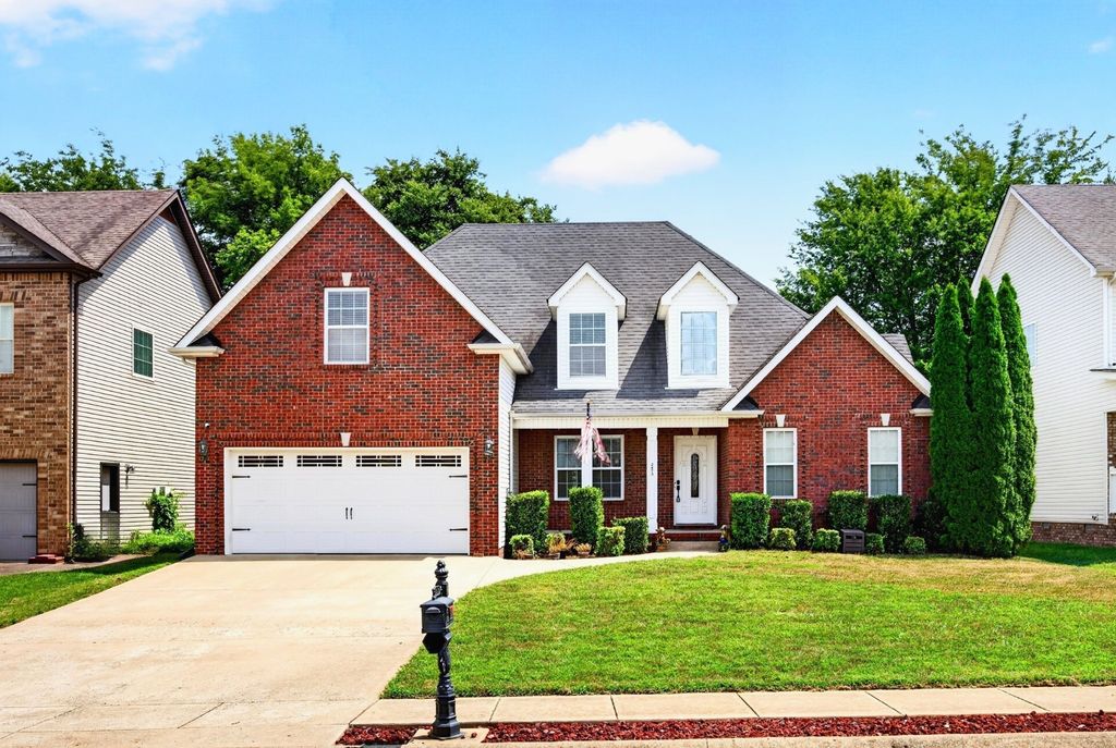 2473 Senseney Dr, Clarksville