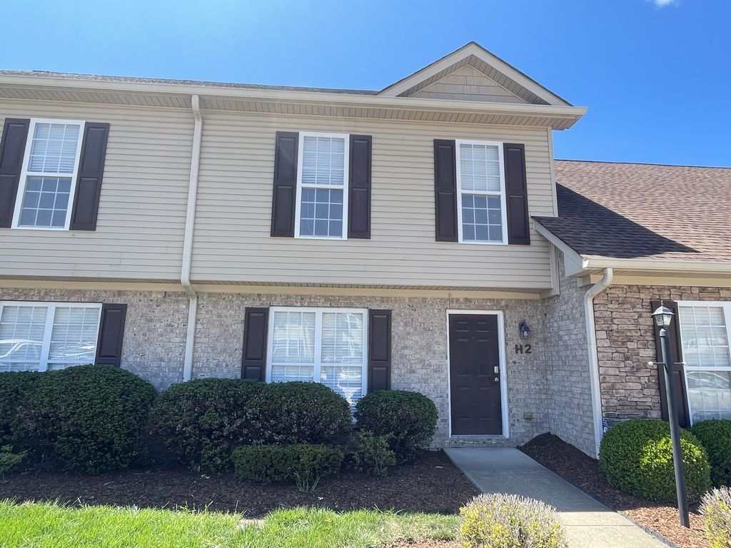 1182 Long Hollow Pike H2, Gallatin