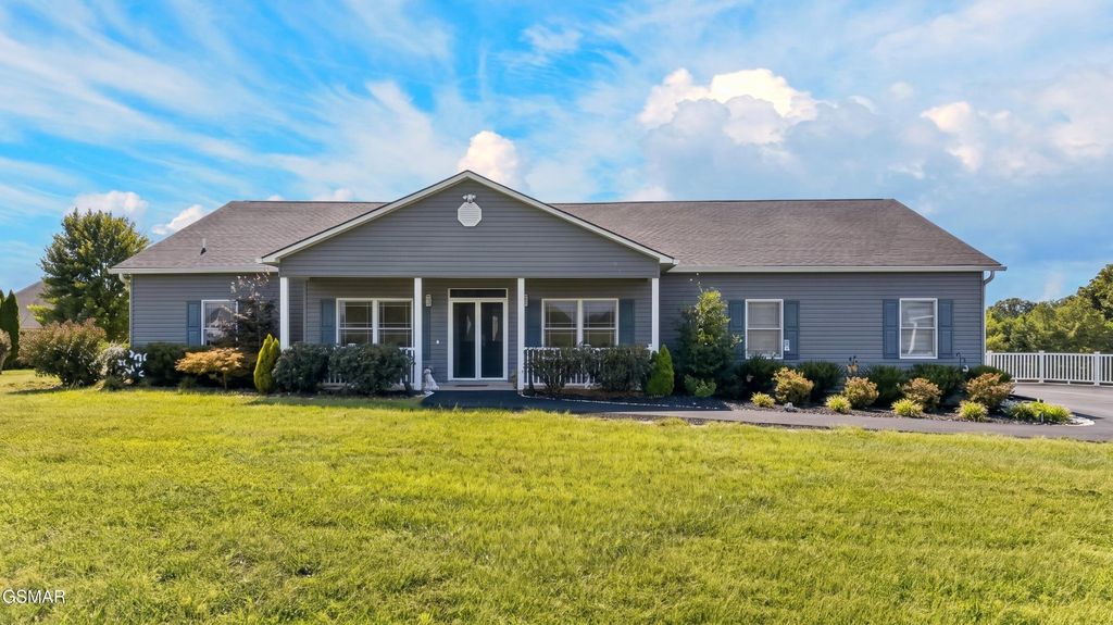 1971 Harbor Hills Drive, Dandridge