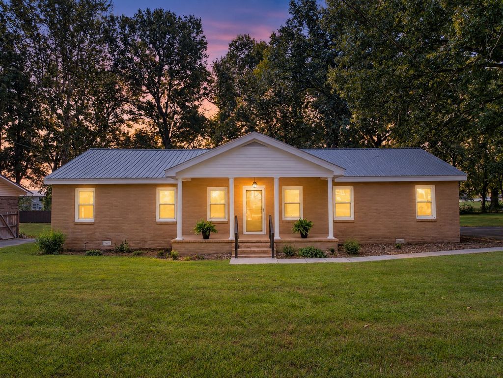 371 Myers Rd, Winchester