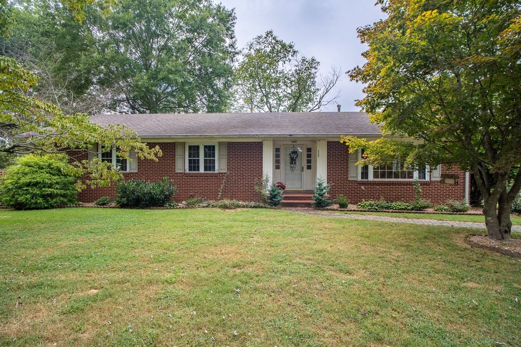 225 Caperton Ave, Lawrenceburg