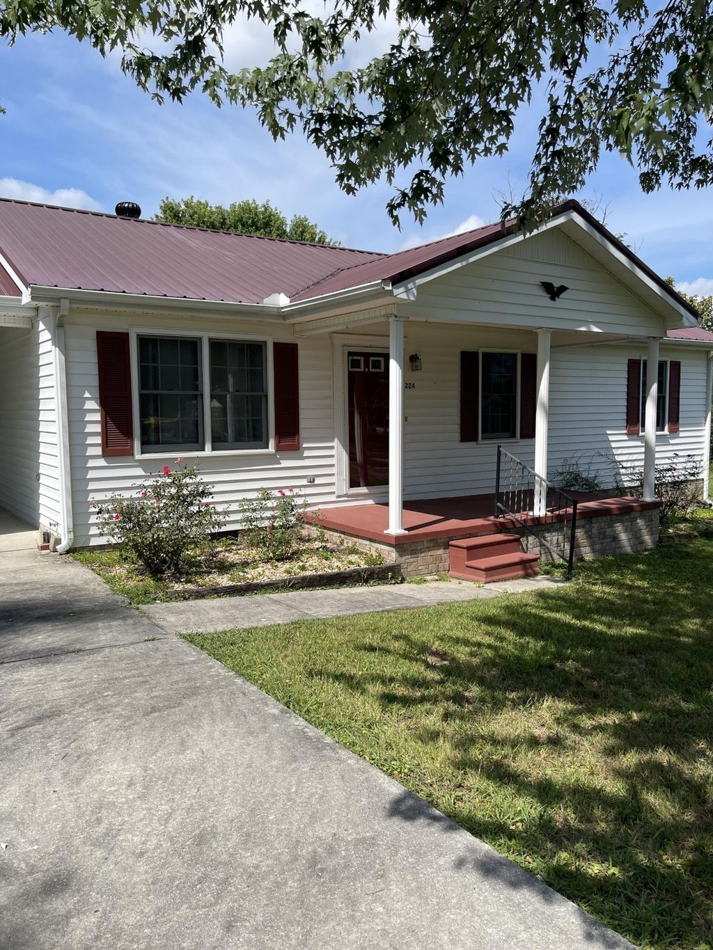 224 Wesley St, Tullahoma