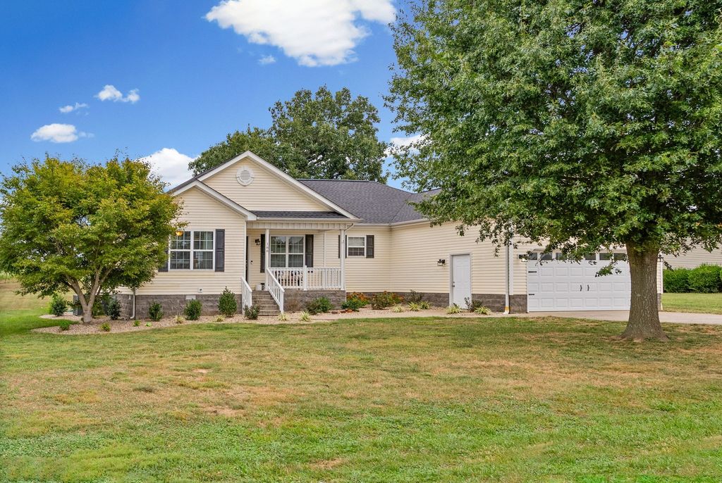 166 Melrose Ln, Cadiz
