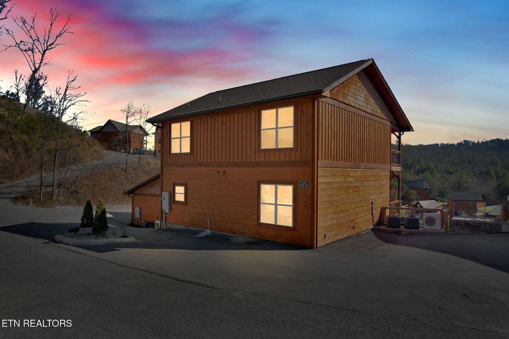 4541 Shangrila Way, Sevierville