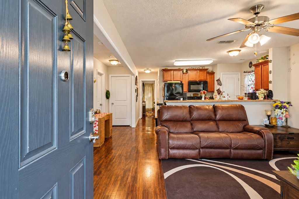 1152 Shallowbrook Trl S, Antioch