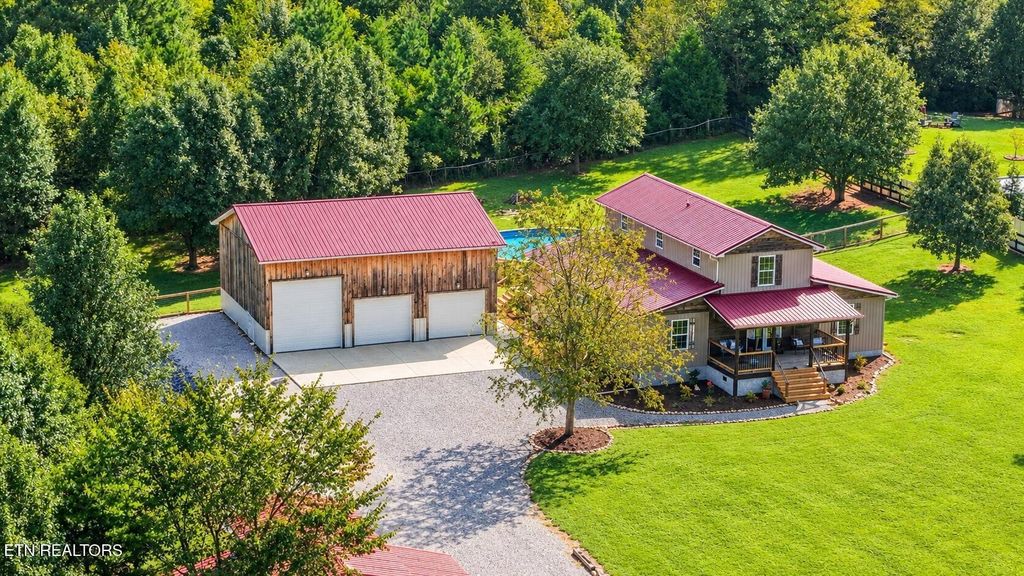 1205 Johnson Rd, Seymour