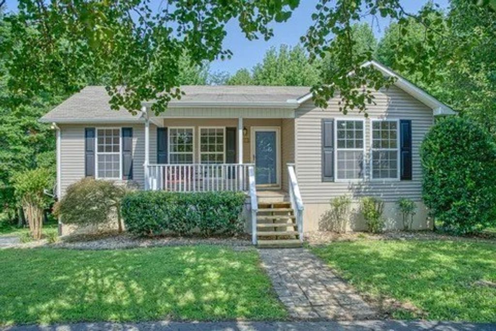 266 Bangham Rd E, Cookeville