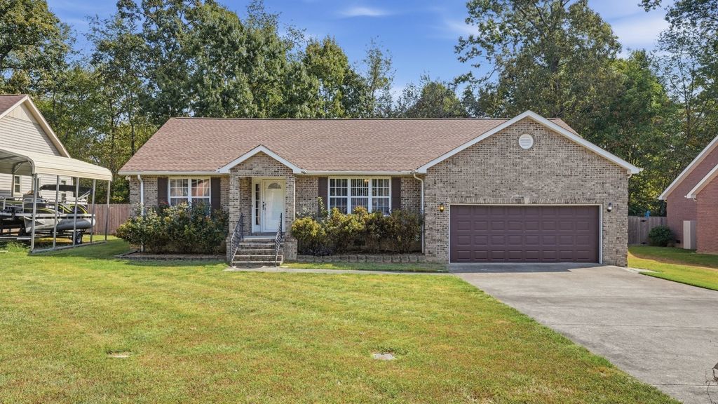 104 Oakmont Dr, Tullahoma