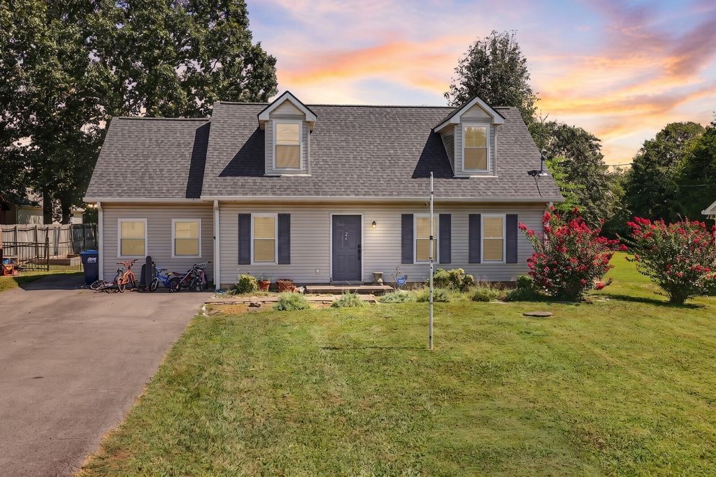 242 Antler Dr, Murfreesboro