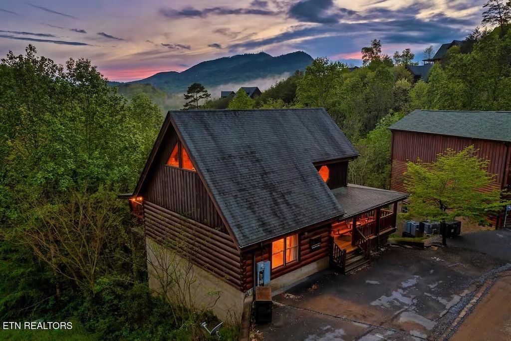 2140 Bear Haven Way, Sevierville